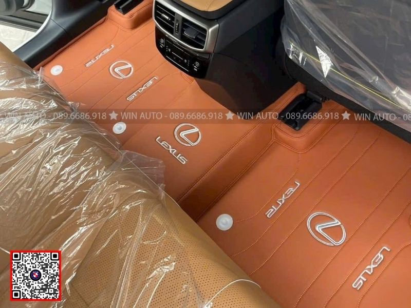 Thảm da 360 độ cao cấp của chiếc GX550
